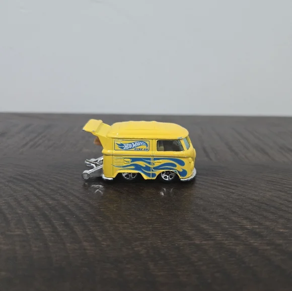 Hot Wheels Volkswagen Kool Kombi with "Surf Co." decals and blue flames. - Picture 2 of 6